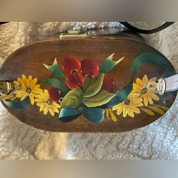 Vintage Wooden Bag with Floral Art - Hinged Case with Shoulder Strap - Picture 7 of 8